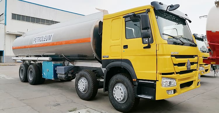 howo fuel tank truck