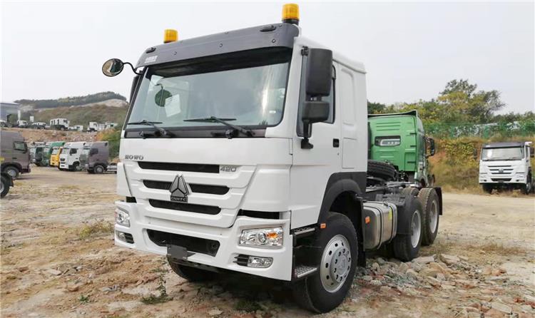Truck Head | Sinotrucks Howo A7 420 for Sale in Kenya Mombasa