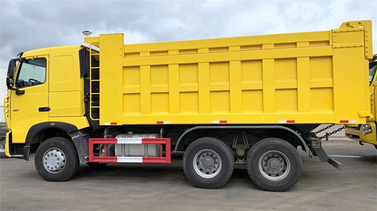 CNHTC Howo A7 420 10 Wheel Dump Truck for Sale in Kenya Malindi