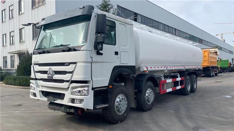 Howo 8x4 20cbm Oil Tanker Truck for Sale Near Me In Kenya Mombasa