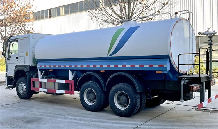 Howo 20 cbm Water Tanker Truck for Sale Near Me in Guinea