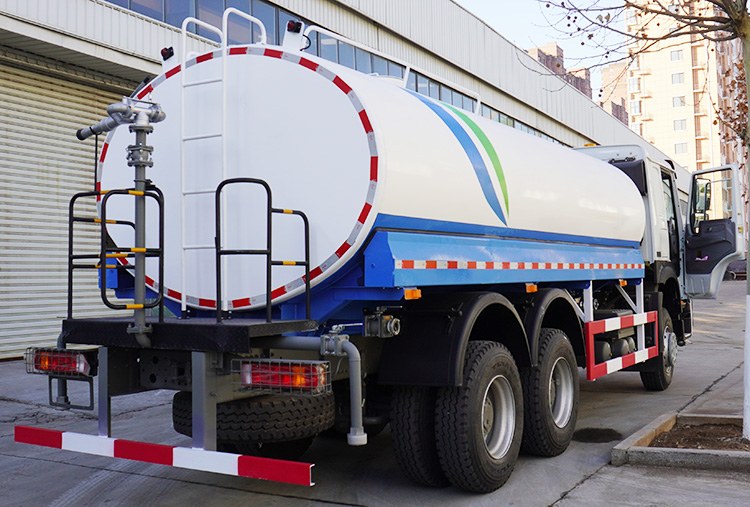 Howo Truck 371 | Howo Water Truck | Sinotruk Water Tanker Truck for Sale | Howo Trucks for Sale in Zambia