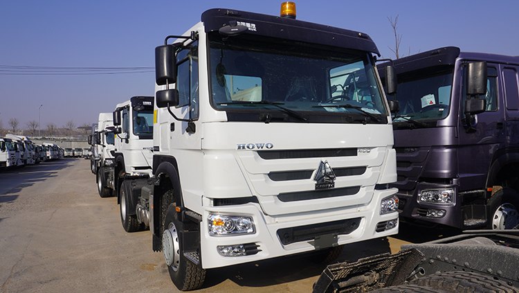 Howo 400 Truck | Howo Truck New Model |  Sinotruk Howo 4x2 Tractor Truck for Sale in Zambia