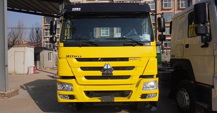 New Howo Trucks 400 | Howo 6x4 | Howo Tractor Head Price in Zambia