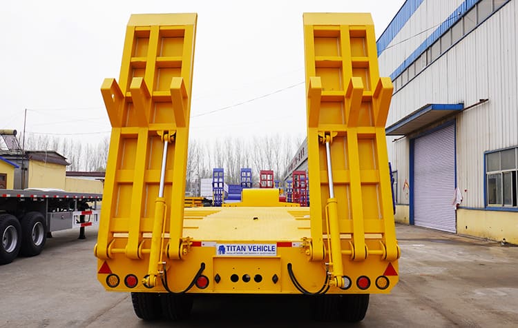 80 Ton 4 Axle Low Loader for Sale with Hydraulic Ramp in Zambia