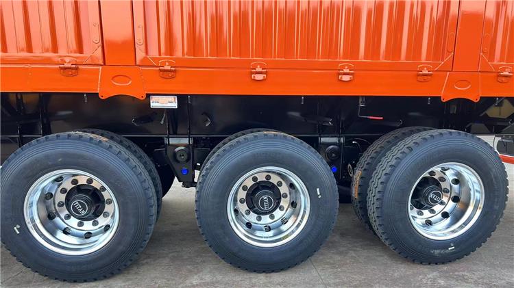 Triaxle Trailer with Board for Sale In Zambia