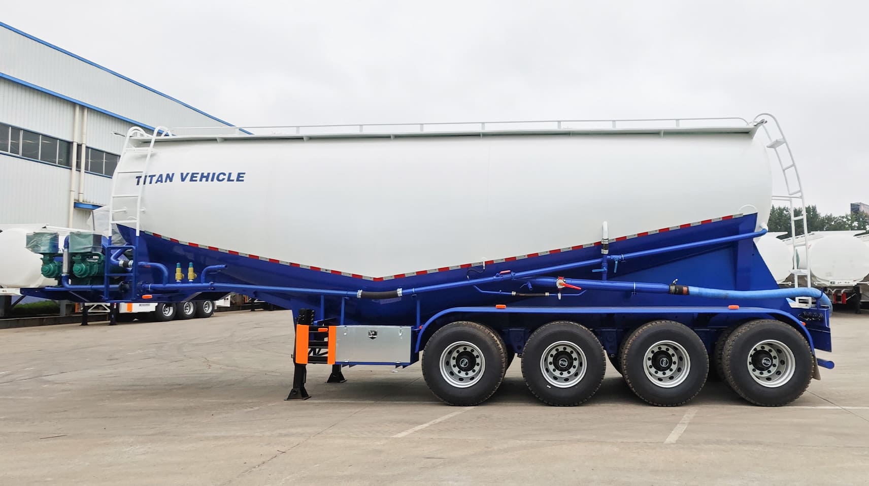 Pneumatic Dry Bulk Cement Carrier Tank Tankers Semi Trailers Transport for Sale in Zambia