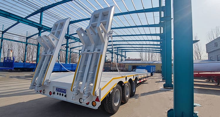 3 Axle Low Bed Trailer Truck Price for Sale in Zambia
