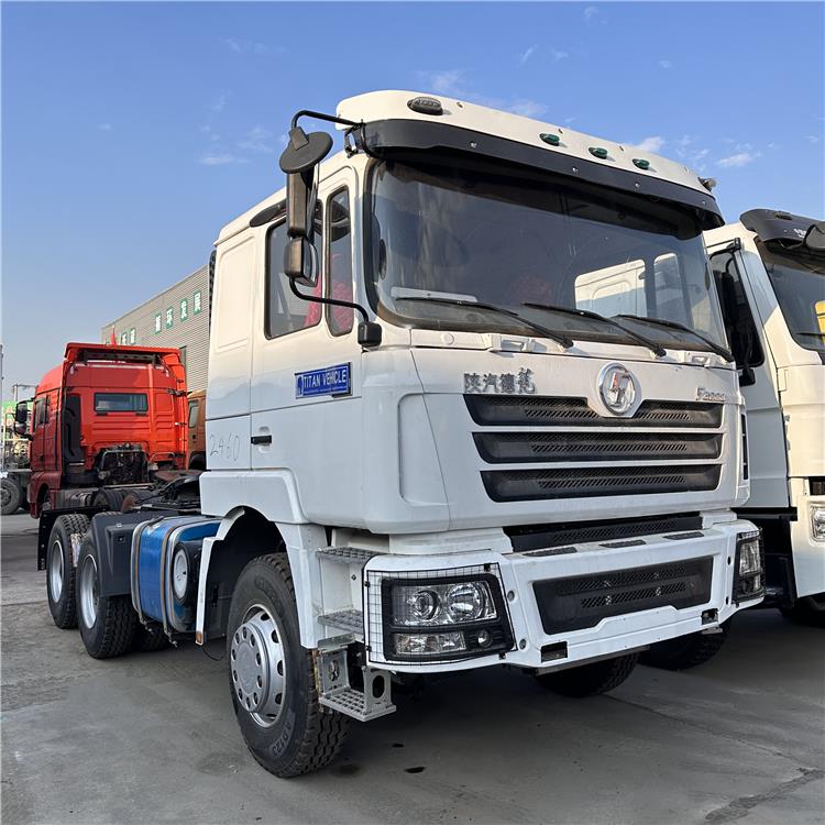 Used Shacman Tractor Truck 6x4